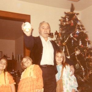 Meet your Posher, Leslie